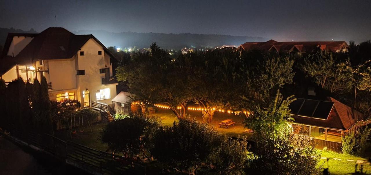 Pensiunea Mis Бран Экстерьер фото